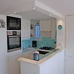 بيت للعطل Rural With Shared Pool And Tennis Court تيول سور مير
