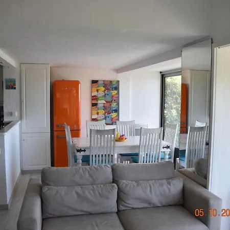 Rural With Shared Pool And Tennis Court *