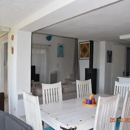 Rural With Shared Pool And Tennis Court * Théoule-sur-Mer