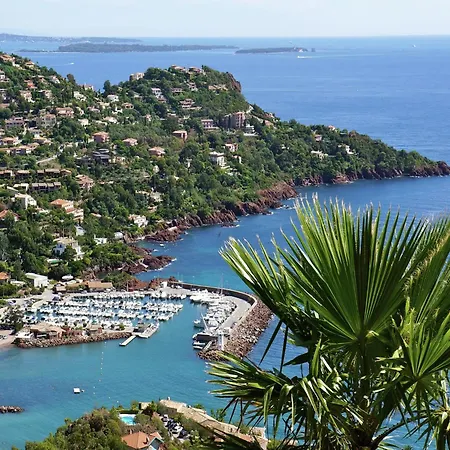 Rural With Shared Pool And Tennis Court Théoule-sur-Mer